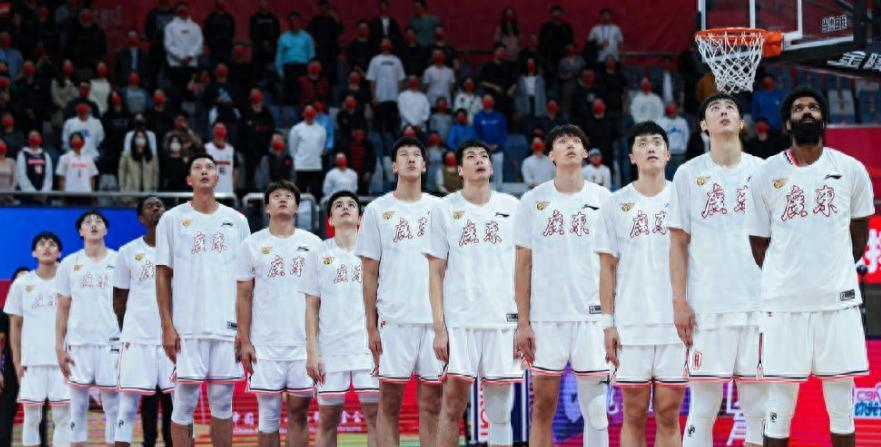 世界杯客户端升级下载-广东今夏离队首人！23岁，天赋出众，已失杜锋信任！望走徐昕路线