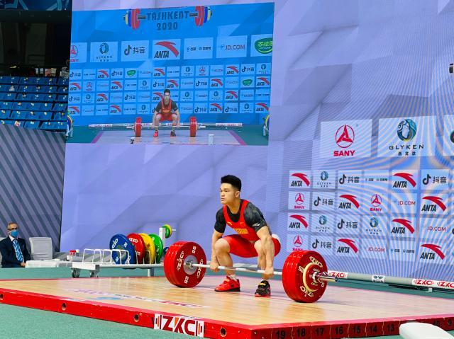世界杯官方正版软件下载-中国举重7大主力笑傲亚锦赛 东京大考掀夺金狂潮